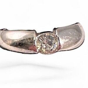 Unbranded Solitaire Ring Women Size 8 Silver Clear Good Tension Set Minimalist